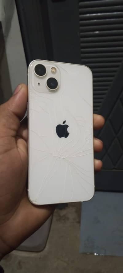 Apple iPhone 13