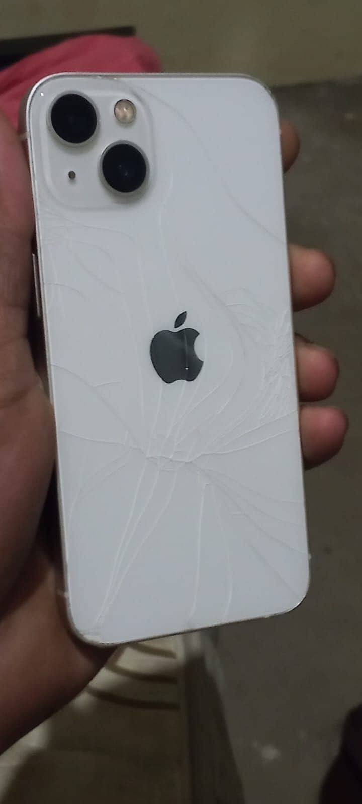 Apple iPhone 13 2