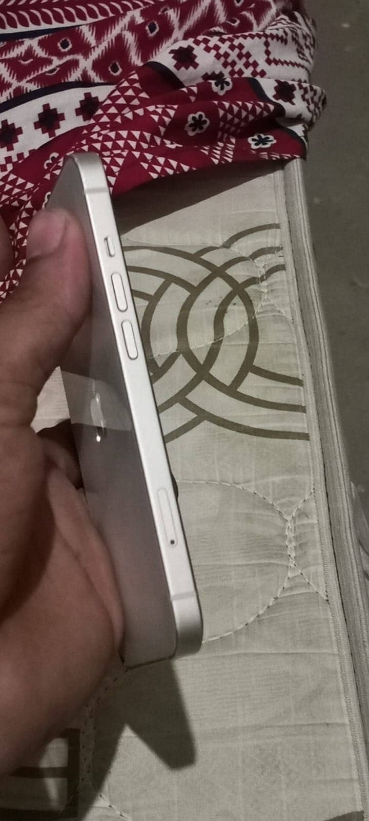 Apple iPhone 13 3