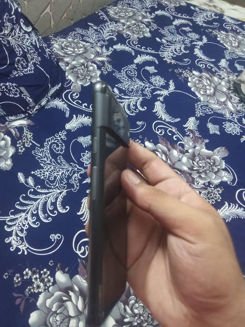 Google Pixel 8 3