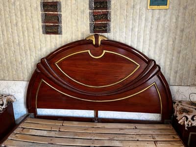 Urgent bed for sale !