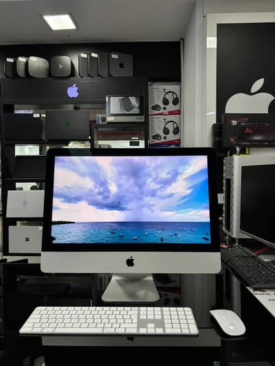 Apple iMac 2017 21" | Core i5 | 8GB RAM | 256GB SSD