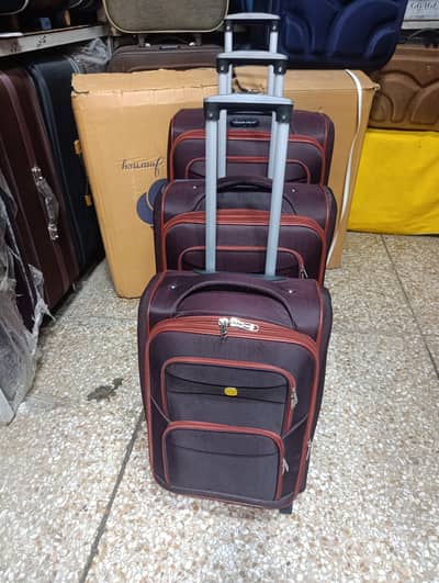 Luggage bags/ travel suitcases/ trolley bags/ travel trolley/ attachi