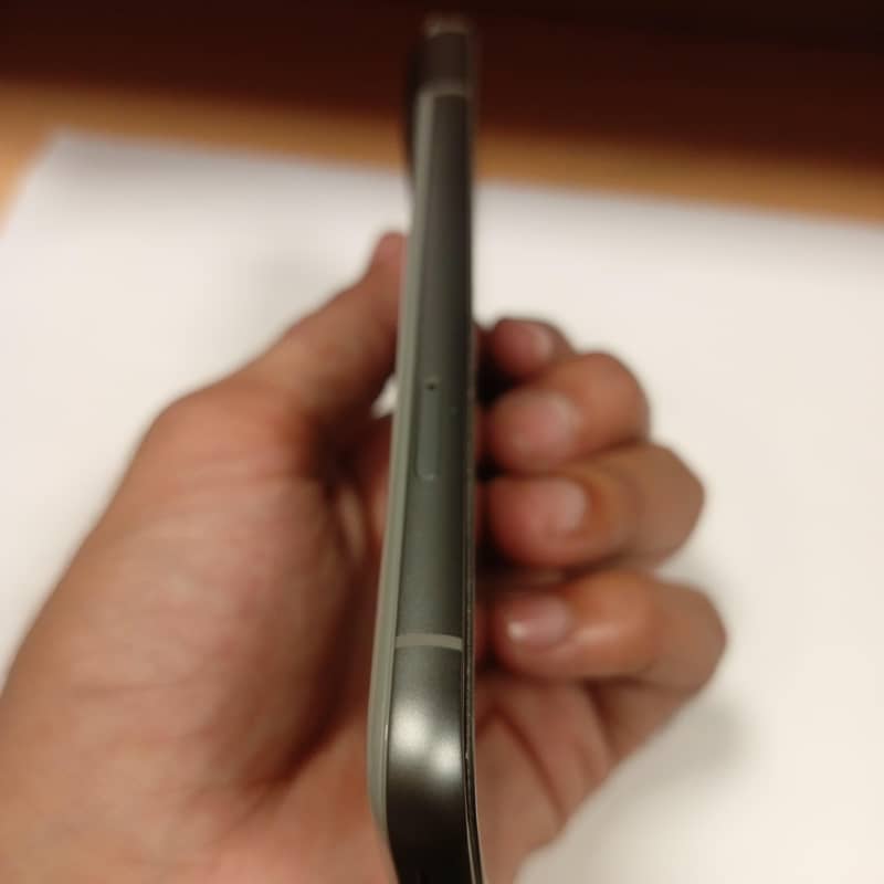 Google Pixel 8 4