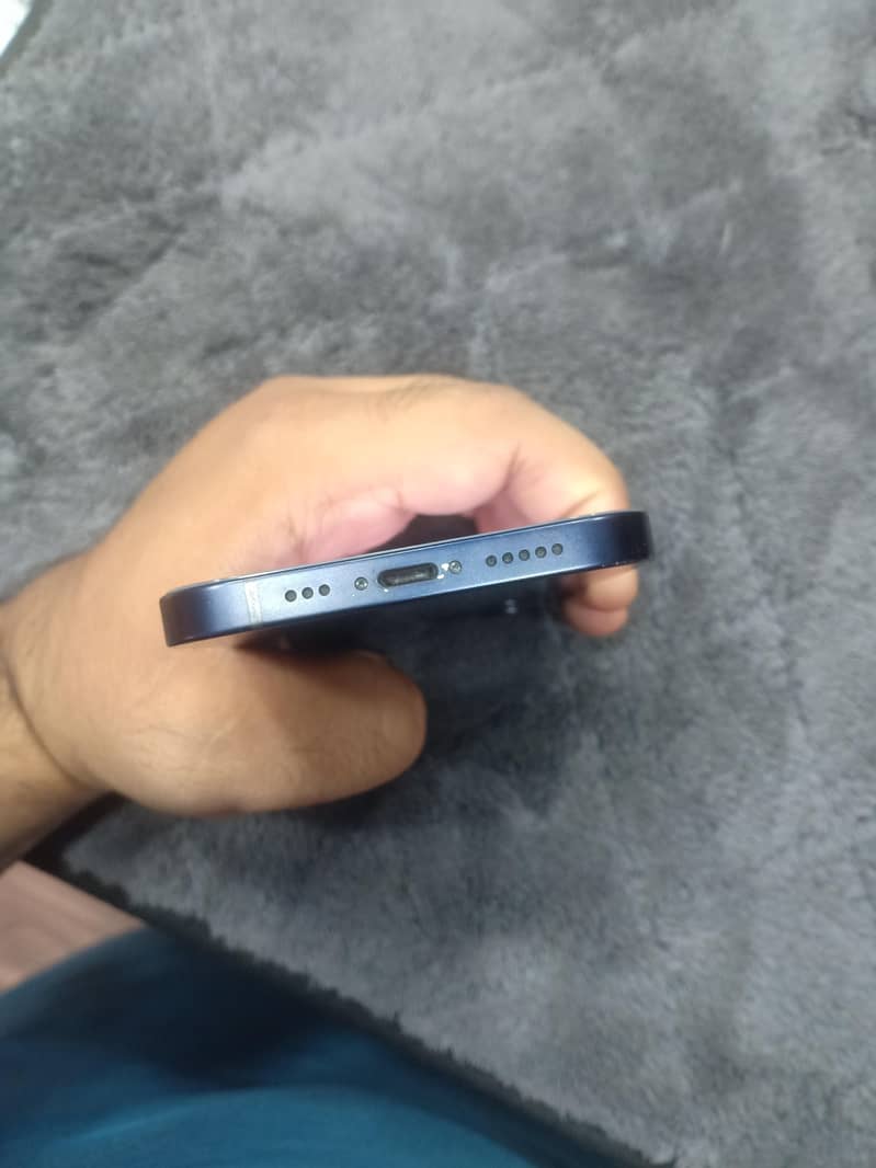 Apple iPhone 12 2