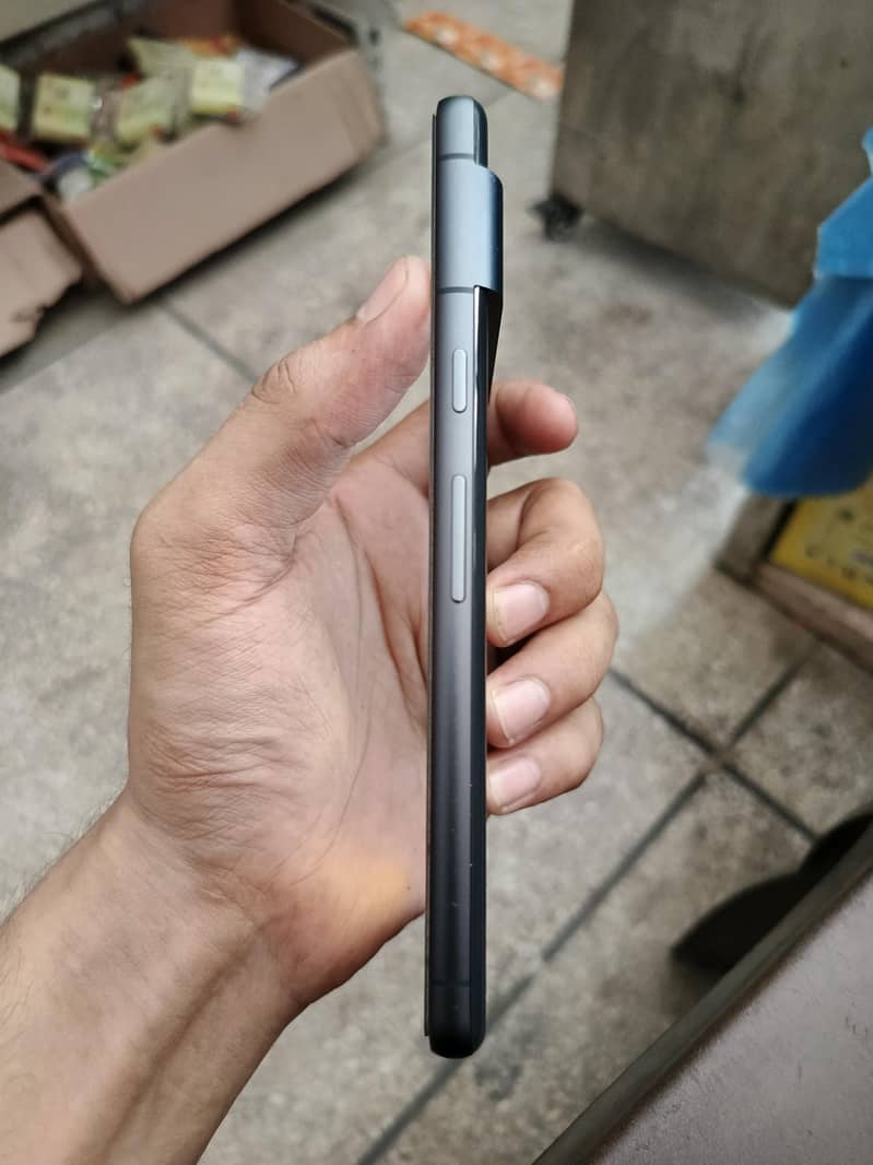 Google Pixel 7 4