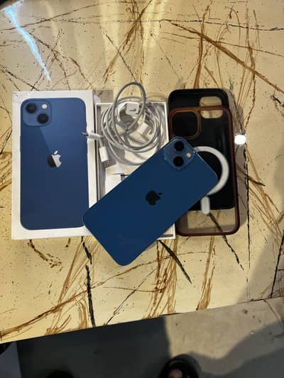 iPhone 13.256