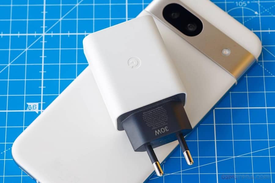 Google pixel 8 4