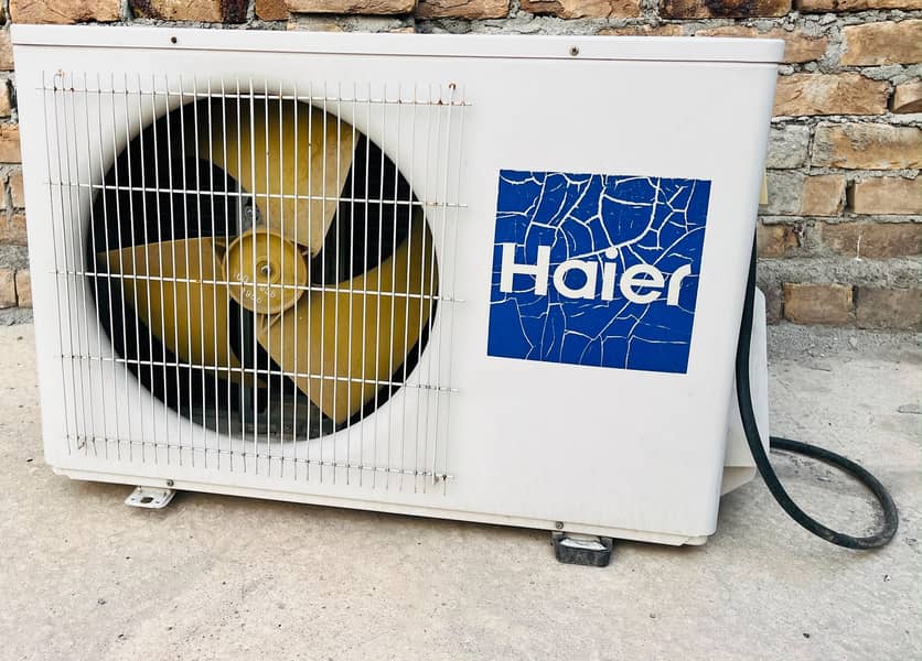 Haier 1.5 ton simple split Ac 2