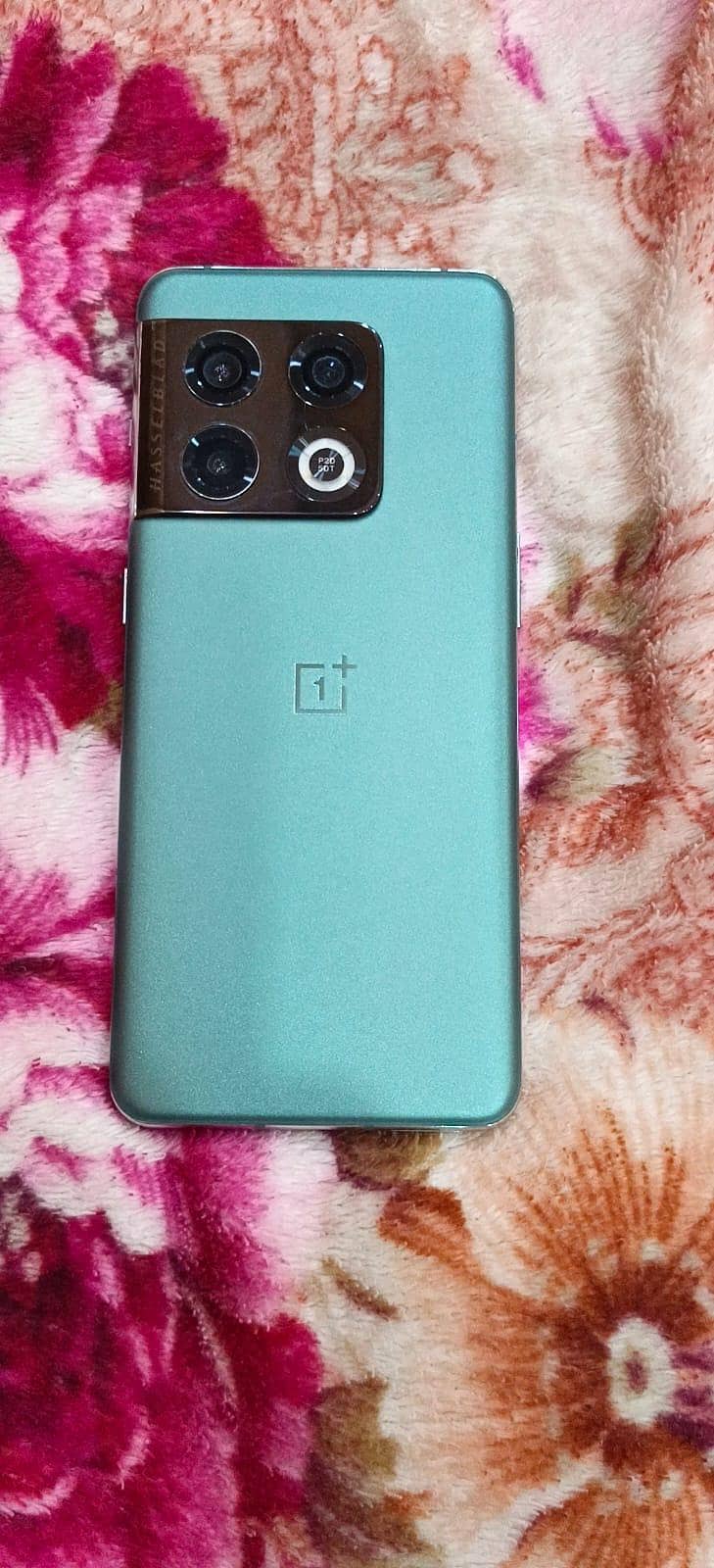 One Plus 10 Pro 5