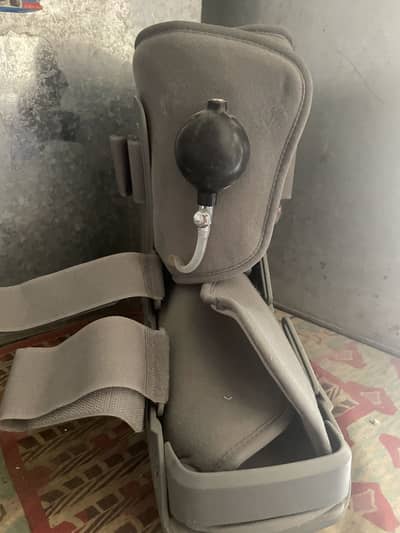 AIR CAST BOOT