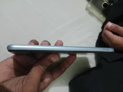 am selling my cellphone vivo y20 4.64 box k sth