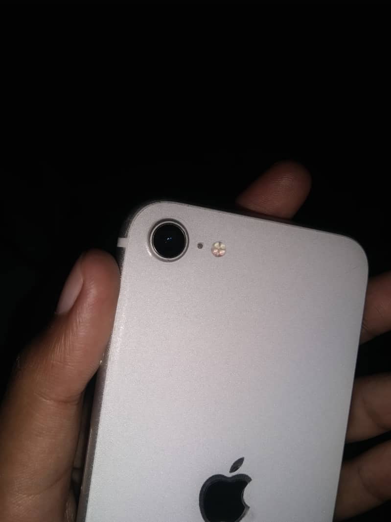 Iphone Se 2nd Exchange and Sell 4