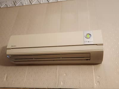 Gree 1.5 ton non inverter AC