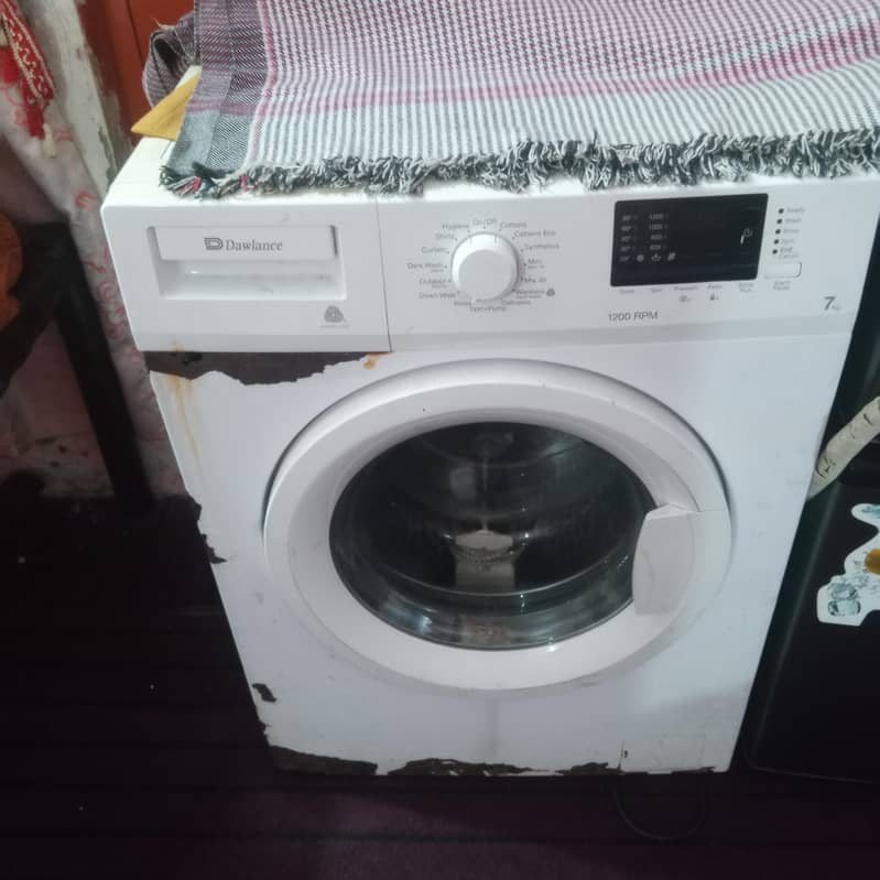 Dawlance Automatic washing machine 1