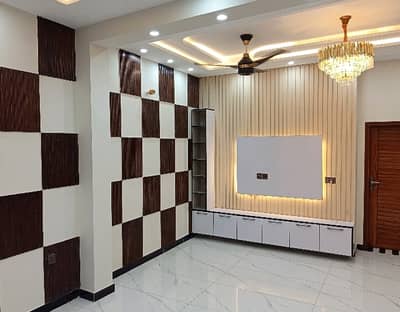 10 Marla Upper Portion Available For Rent In Central Park Housing Scheme Lahore.