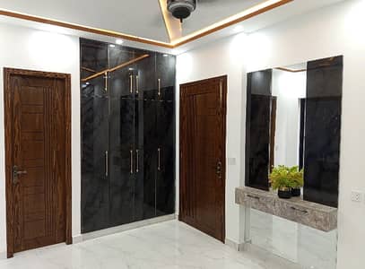 5 Marla Lower Portion Available For Rent In Central Park Lahore