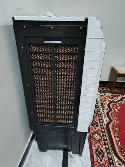 New cooler Only 3 days used