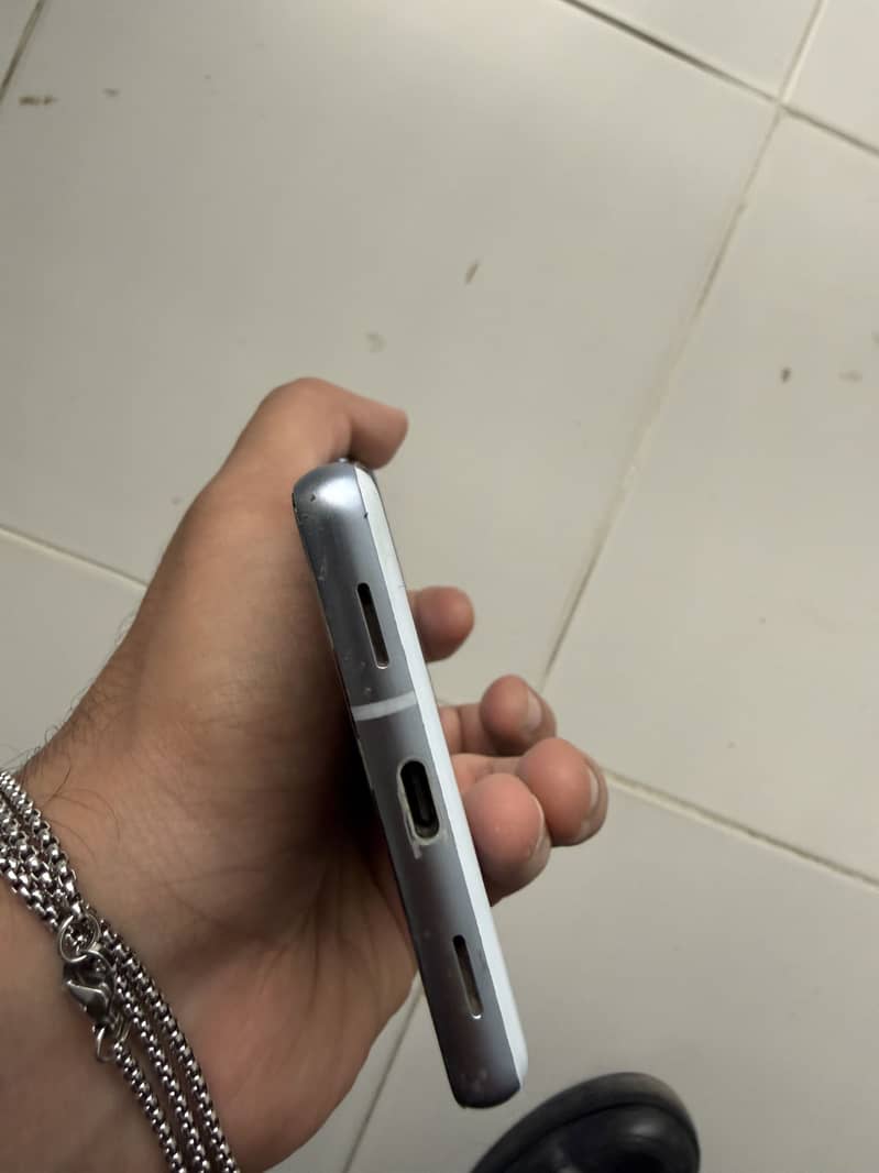 Google Pixel 7a 4