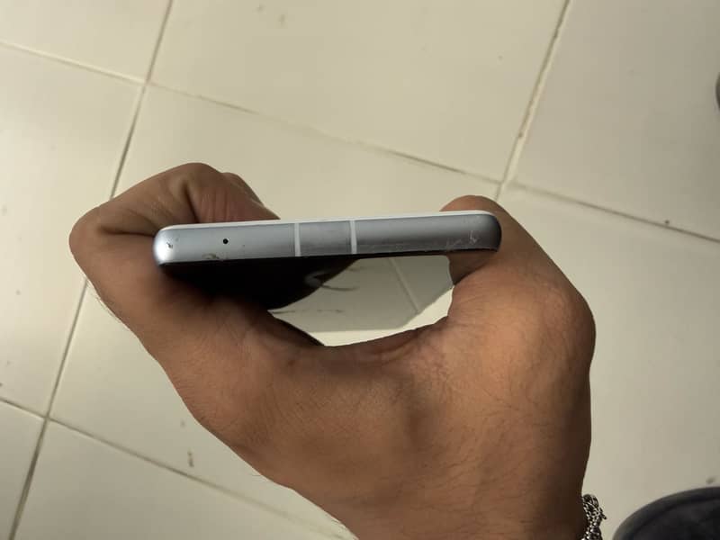 Google Pixel 7a 6