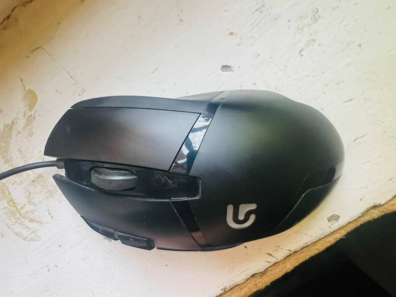 Logitech G402 14