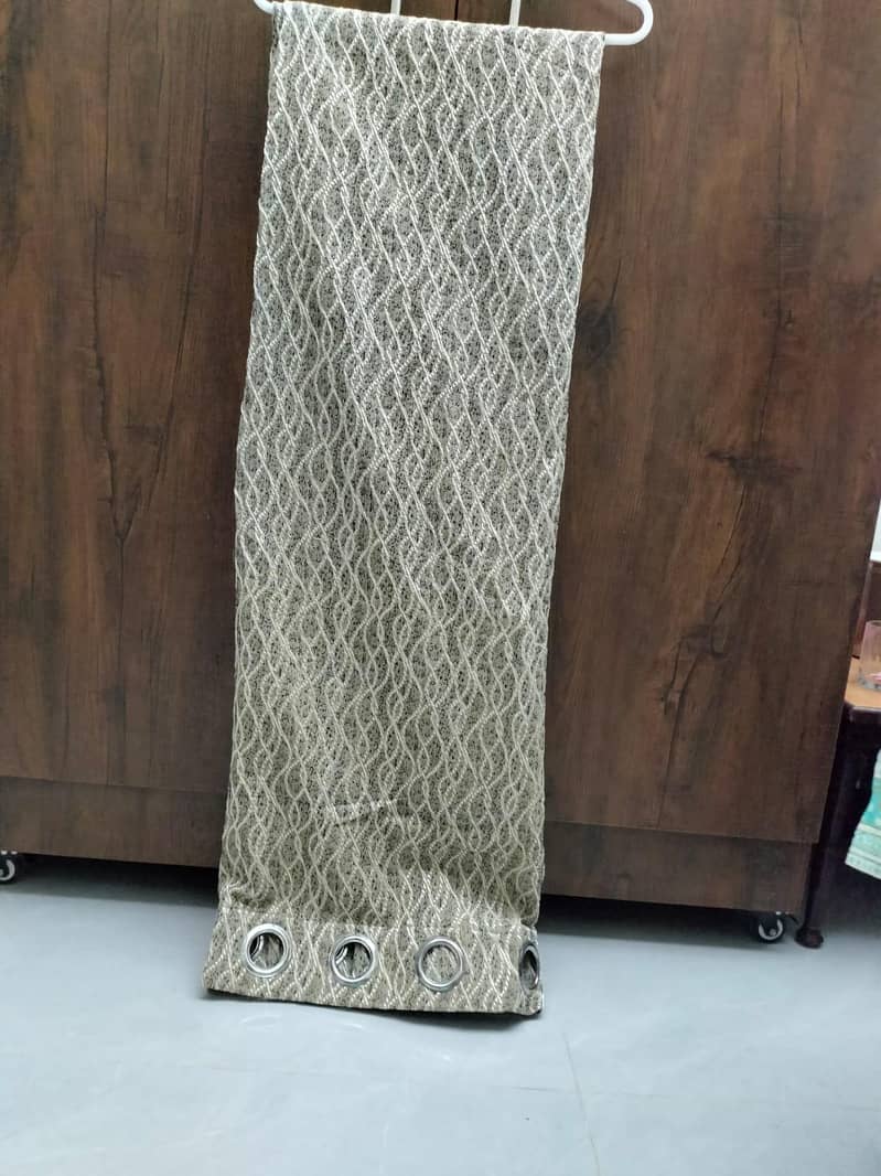 curtains / parday 1
