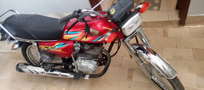 125 bike sealed engine excellent condition like new buy and use no wor