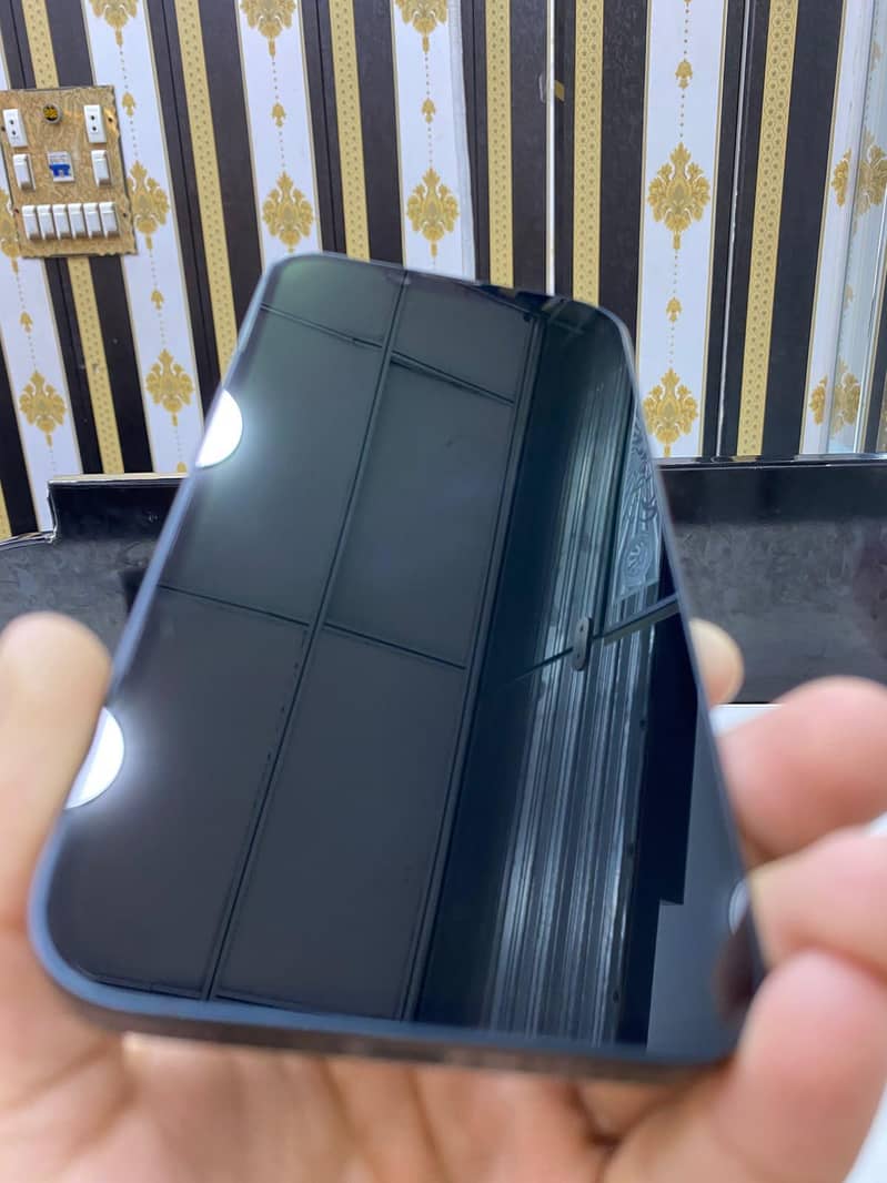 Apple iPhone 14 2