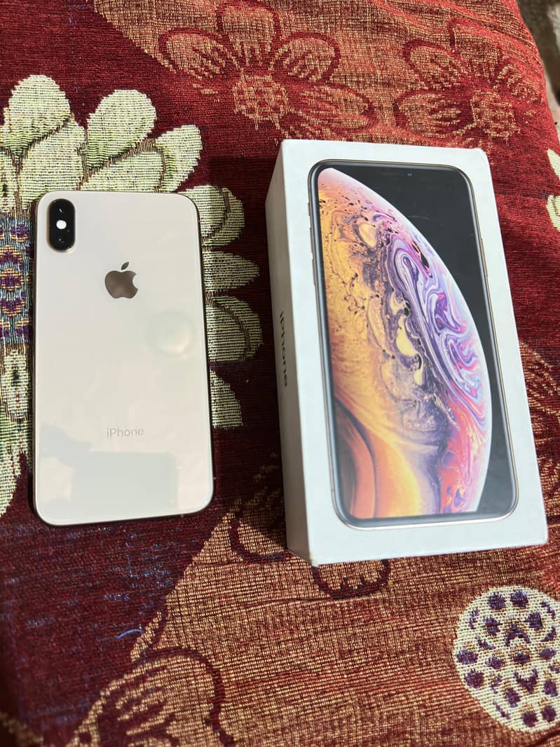 iPhone XS 0
