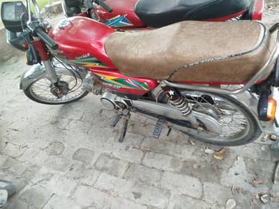United, 2023 model, good condition, petrol average is good