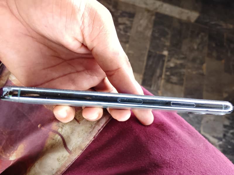 Apple iPhone 11 Pro Max 1