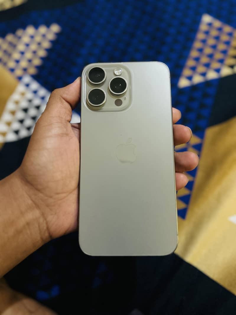 iphone 15 Pro max 0
