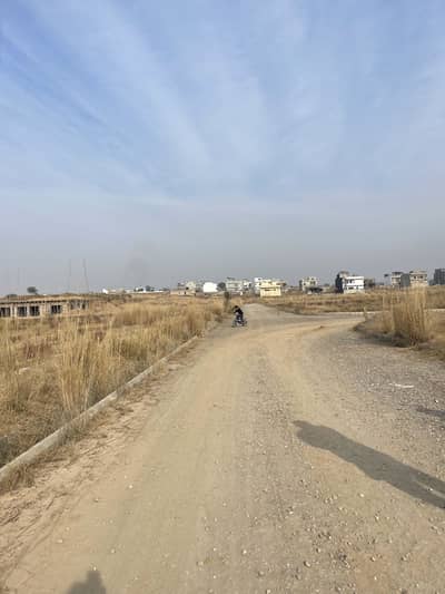 Plot In Gulberg Residencia Block V