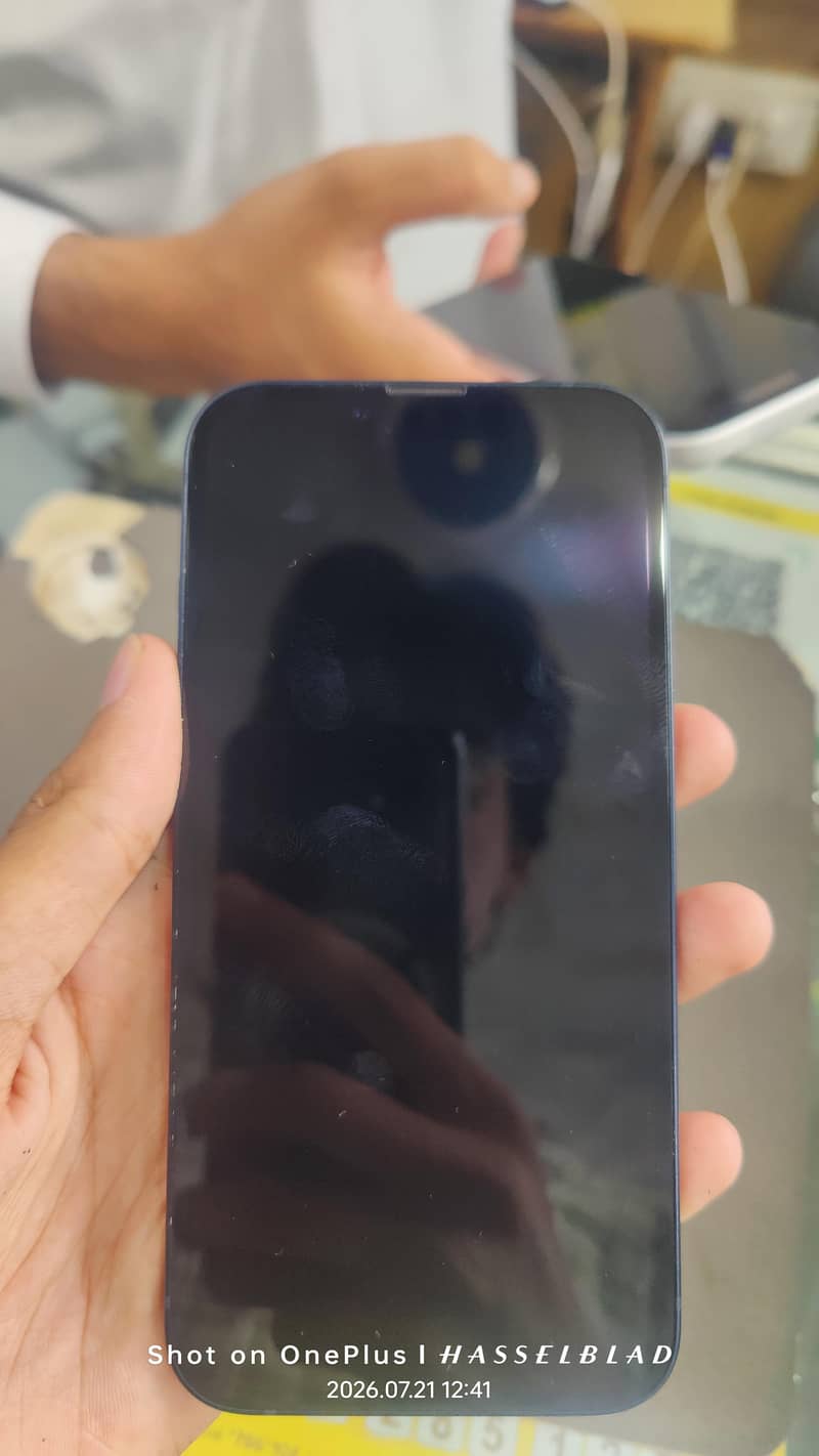 Apple iPhone 13 1