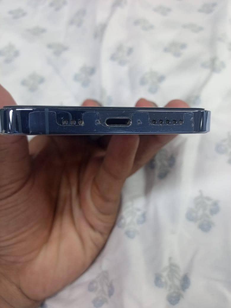 Apple iPhone 13 Pro 3