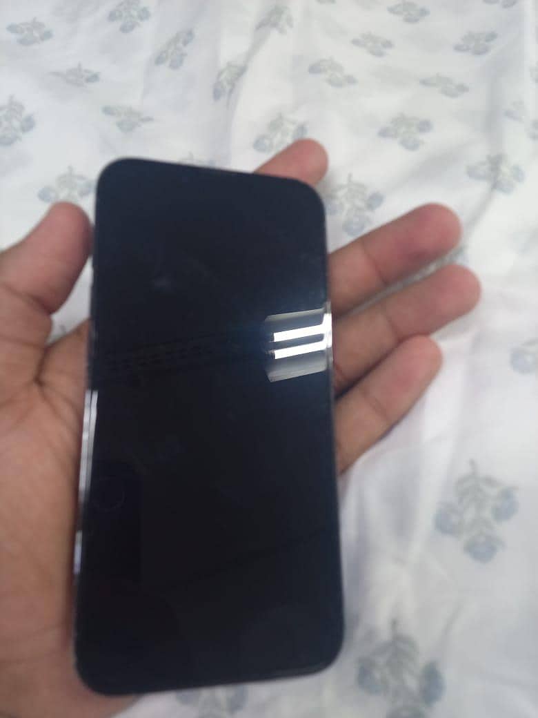 Apple iPhone 13 Pro 4