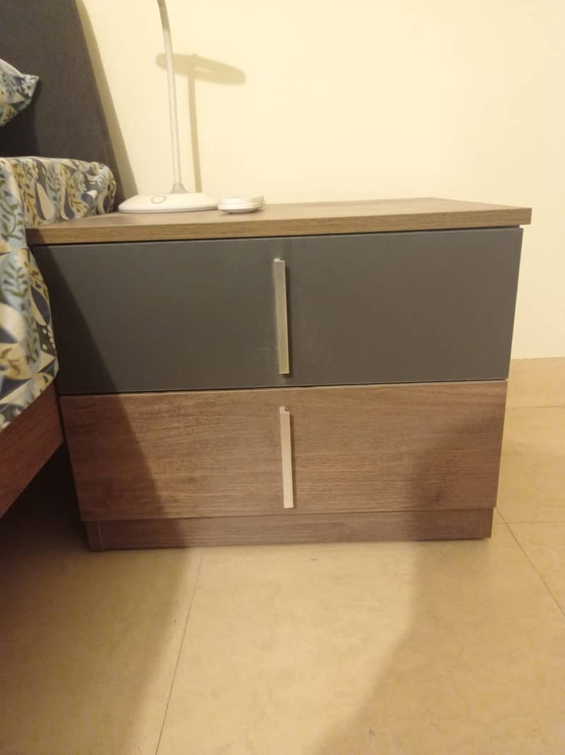Interwood Single Bed with Side Table 3