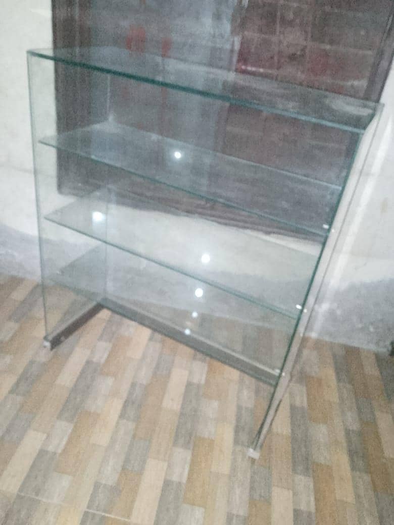 showcase 0