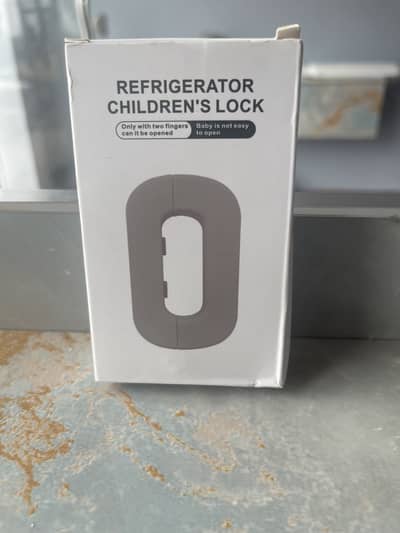 Fridge child lock