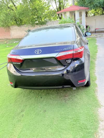 Toyota Corolla Altis 1.8 (without SunRoof) 2015