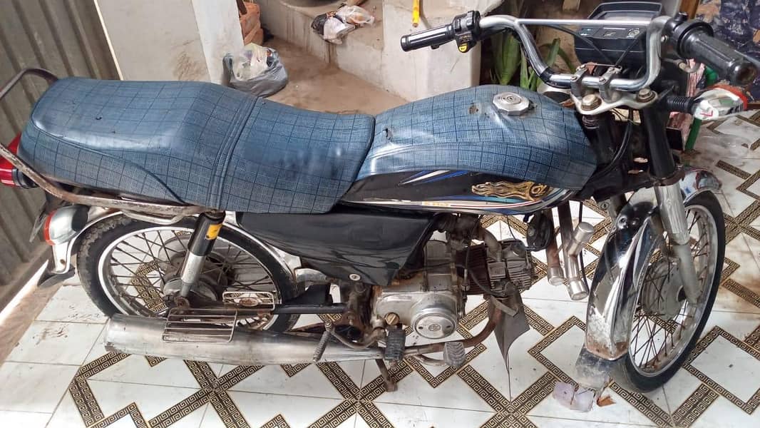 Dhoom 70cc 0