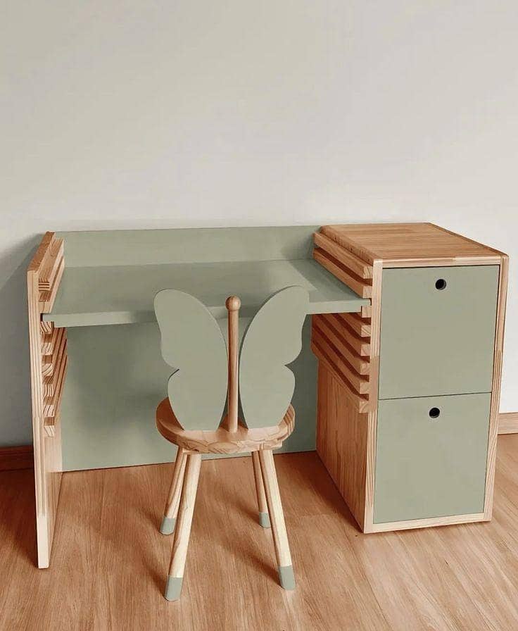 study table 0