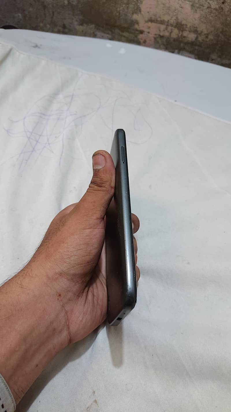 Nokia C200 2
