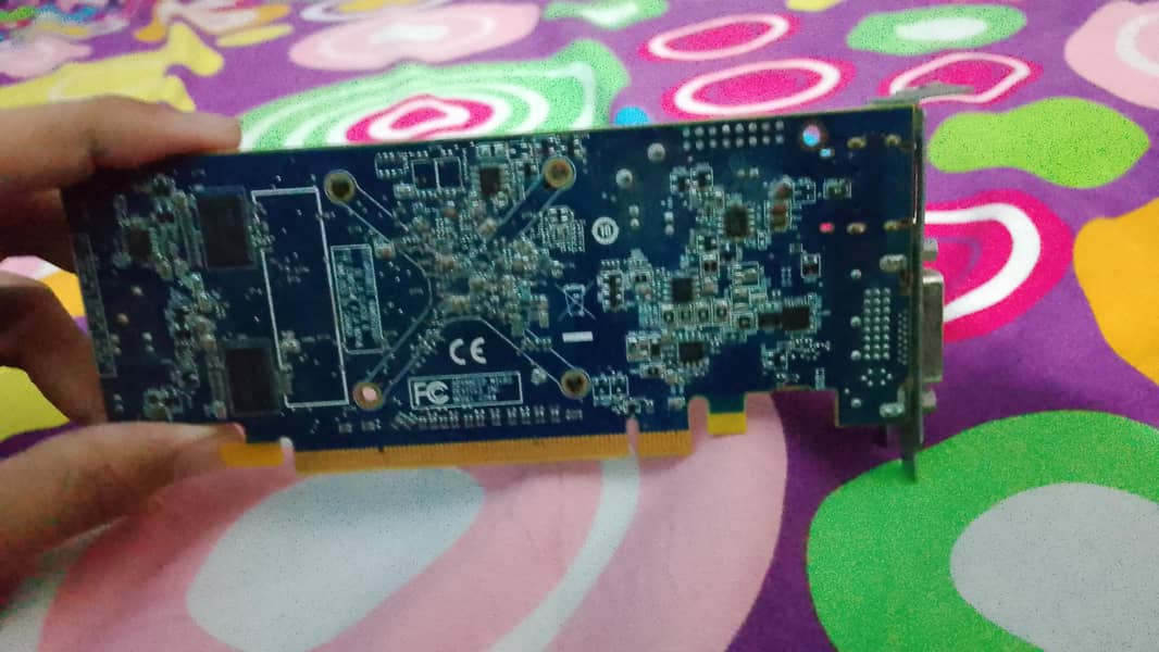 AMD RADEON 7450 HD GPU 4