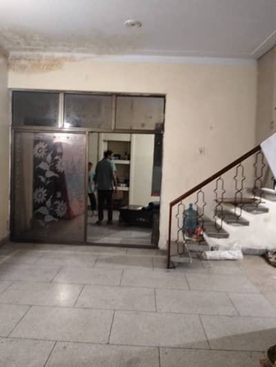 10 Marla Lower Portion For Rent In Iqbal Town