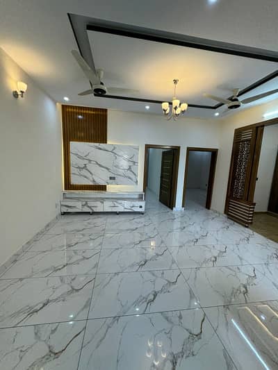 10 Marla House In Bahria Town Phase 8