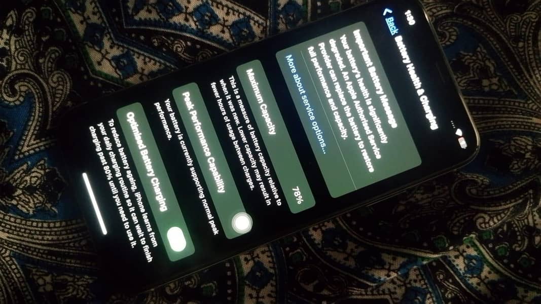 Apple iPhone X 4
