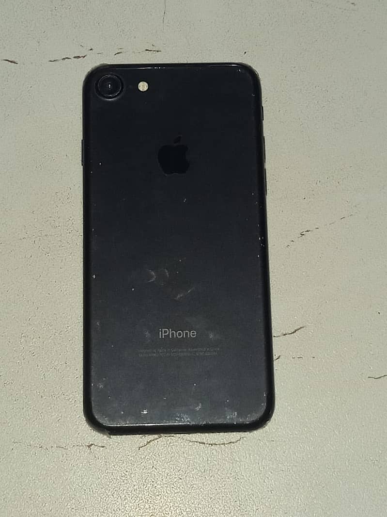 Apple iPhone 7 Plus 1