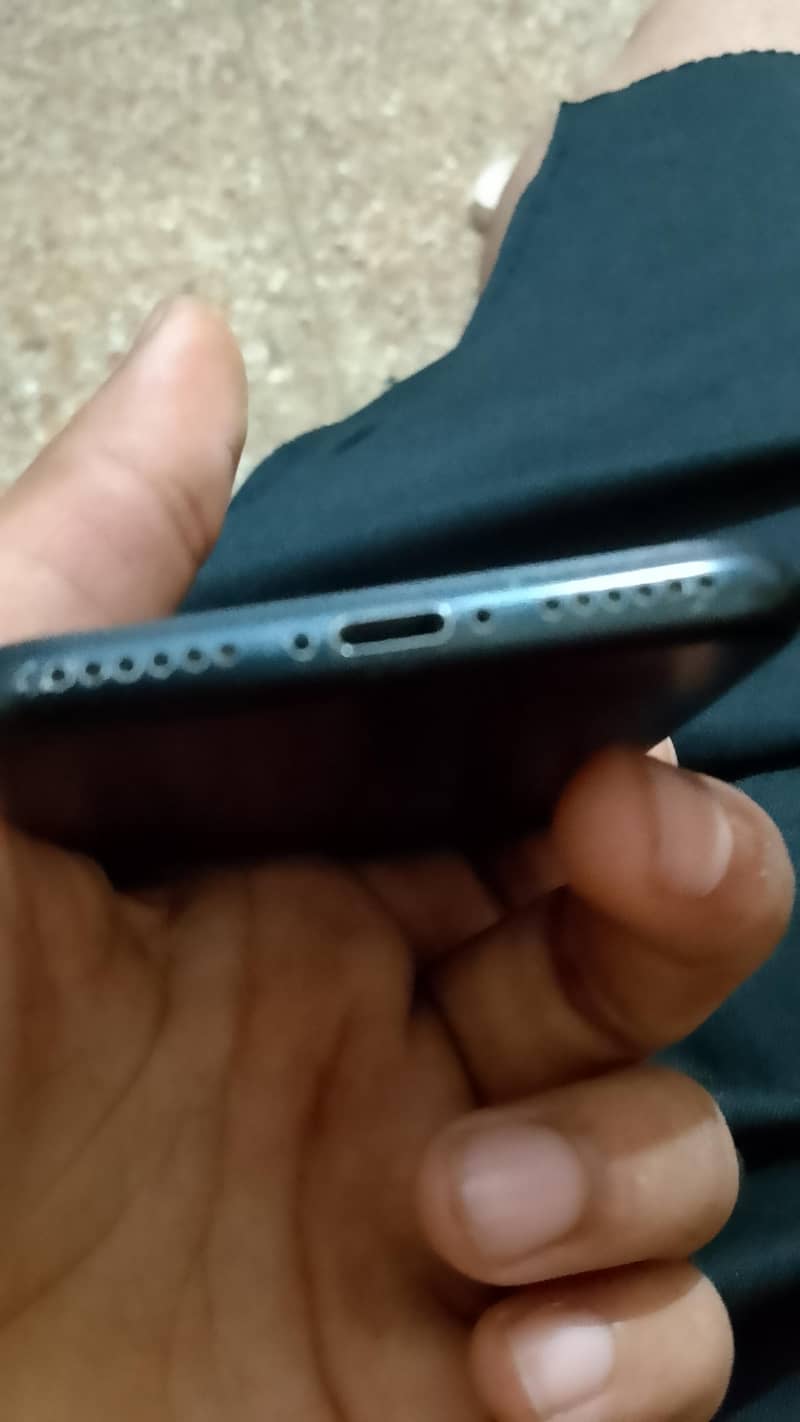 Apple iPhone 7 2