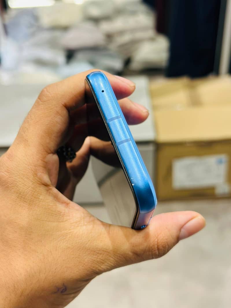 Google Pixel 8a 10